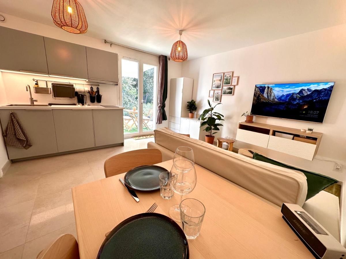 Paisible Studio Tout Neuf En Lisiere De Foret Peyrolles-en-Provence Extérieur photo