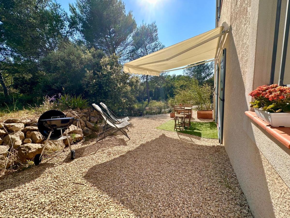 Paisible Studio Tout Neuf En Lisiere De Foret Peyrolles-en-Provence Extérieur photo